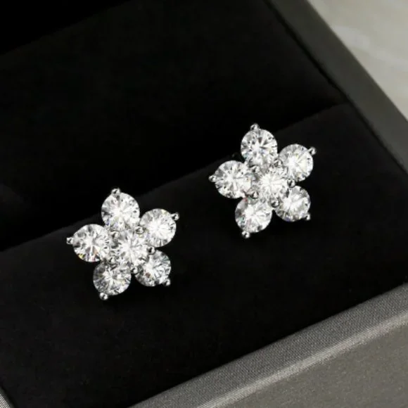 Moissanite Diamond 5 Petal Flower Gold Stud Earring NWOT - Picture 3 of 4